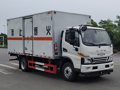江特牌JDF5120XZWHFC6型雜項(xiàng)危險(xiǎn)物品廂式運(yùn)輸車