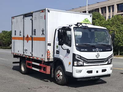 江特牌JDF5090XQYE6型爆破器材運(yùn)輸車(chē)