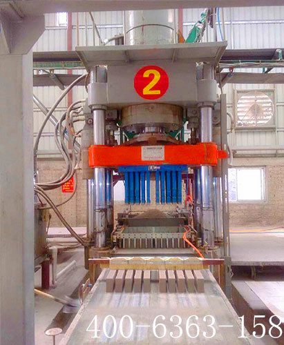 全自動制磚機(jī)